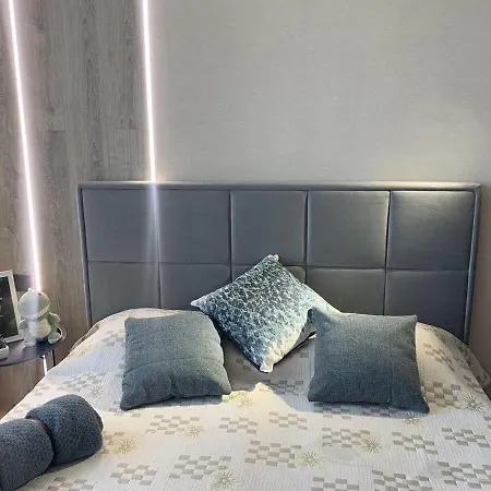 Pearl Near The Sea On The 10th Fontana