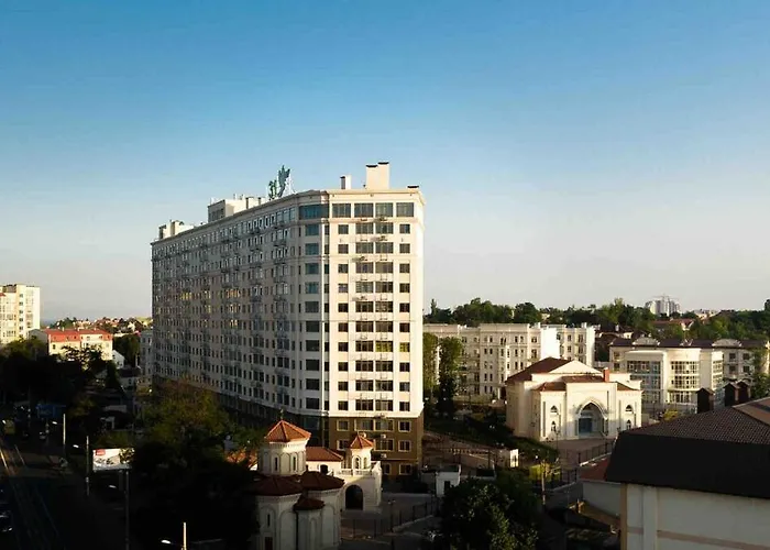 Pearl Near The Sea On The 10th Fontana Odessa