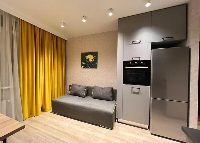 Pearl Near The Sea On The 10th Fontana Odessa